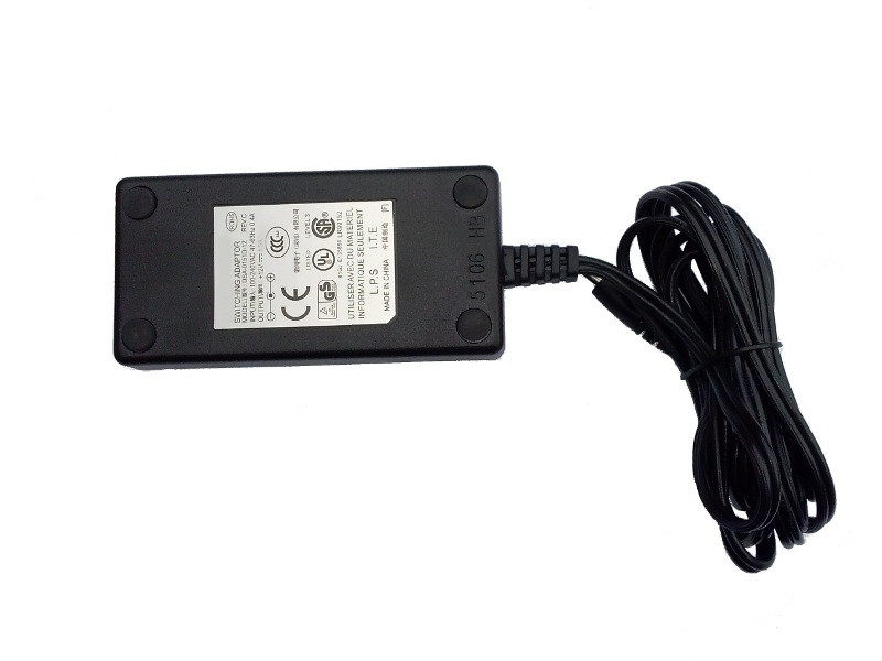 Zasilacz impulsowy 12V/3.8A DC2.1/5.5 