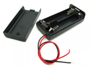Koszyk na 2 baterie AA 1.5V z pokrywką i wyłącznikiem